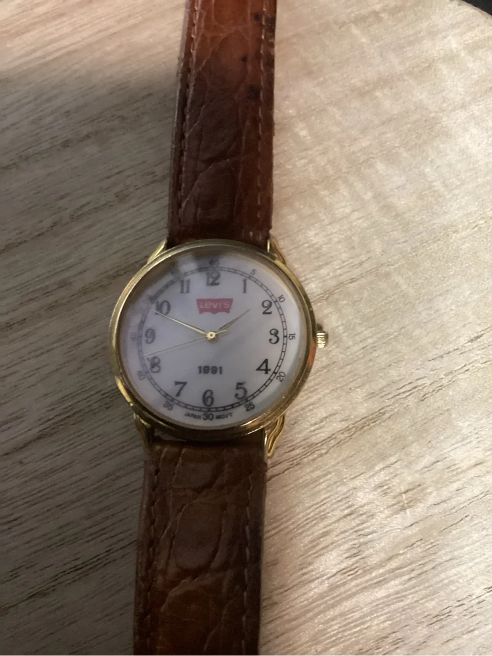 Levi's Gold-Tone Case White Dial Brown Leather Strap Wristwatch